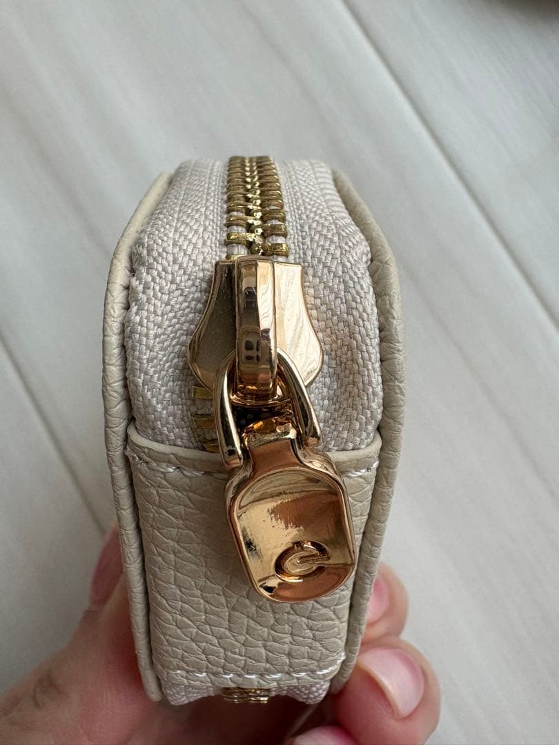 CUSTYPE iPhoneケース ベージュ iPhone16