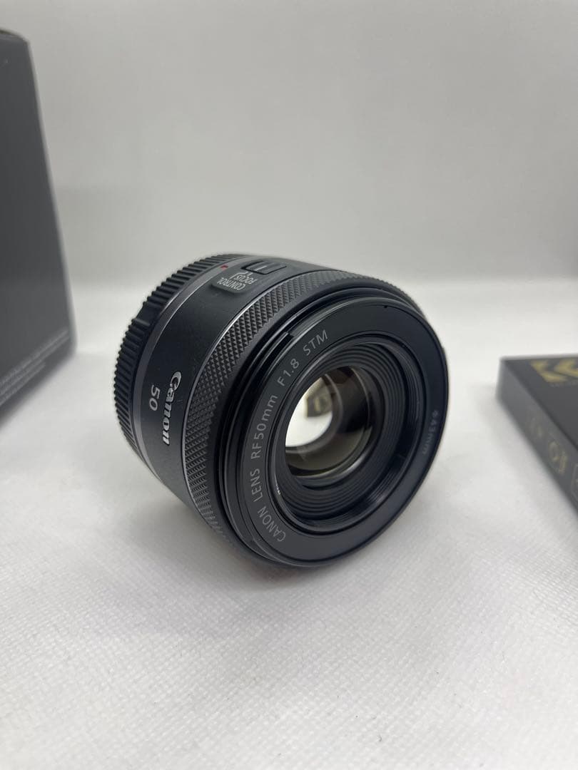 Canon RF 50mm F1.8 STM レンズとフィルターセット