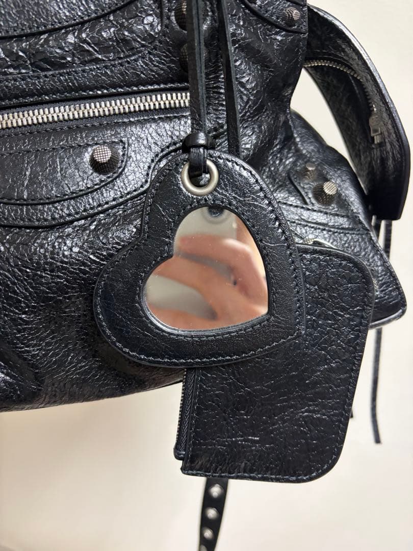 バレンシアガ　シティ　Le Carole バッグ　チャーム付き