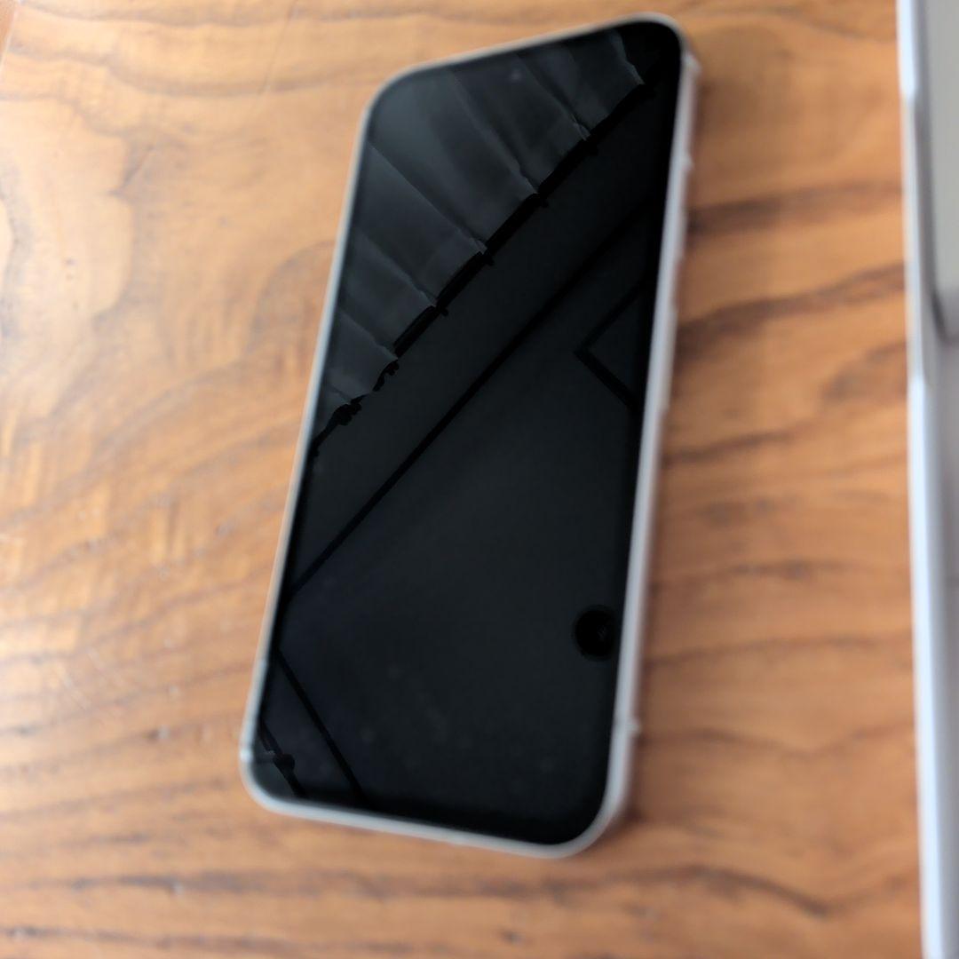 Google Pixel 8a ホワイト 本体、美品、Porcelain