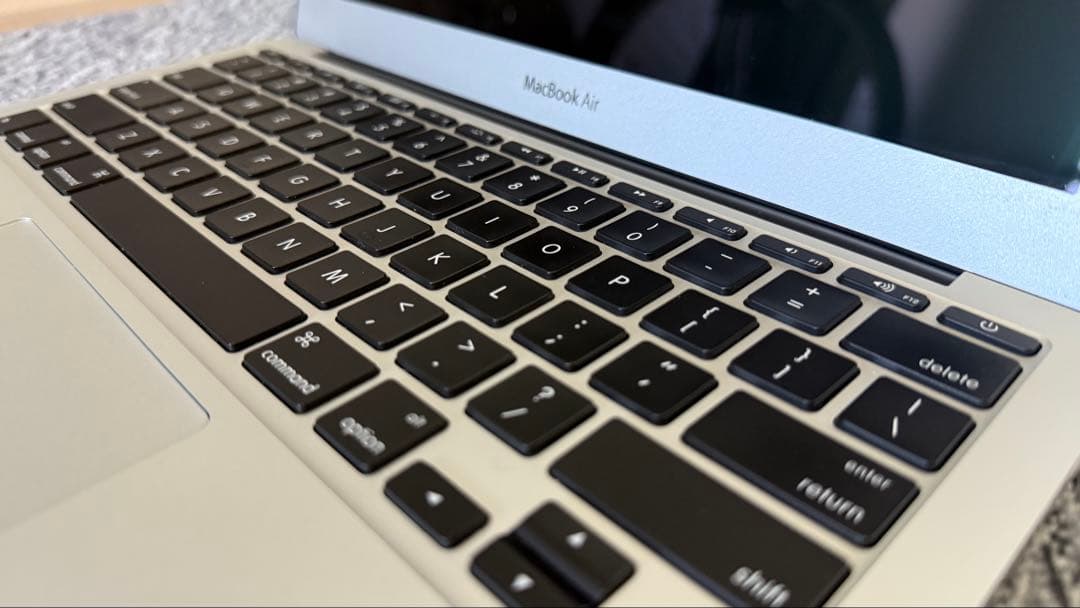 【美品】Apple MacBook Air 本体