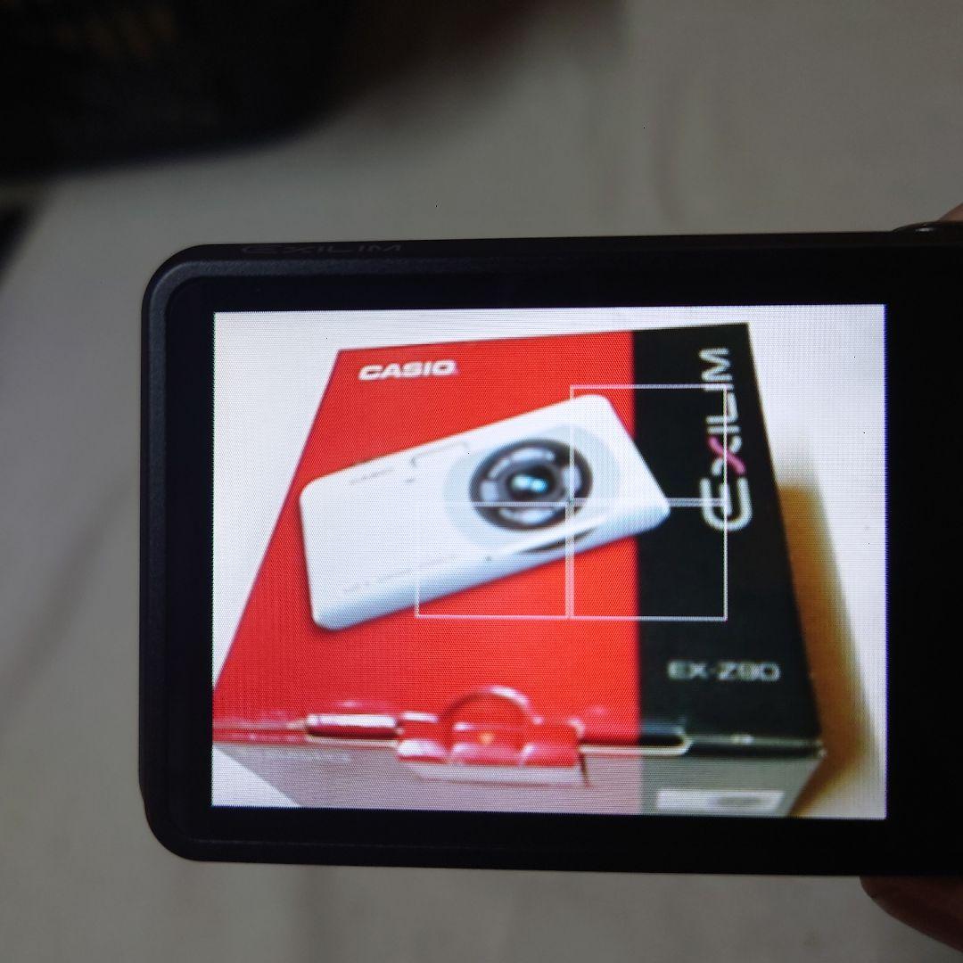 CASIO EXILIM EX-Z9012.1メガピクセル コンパクトカメラ