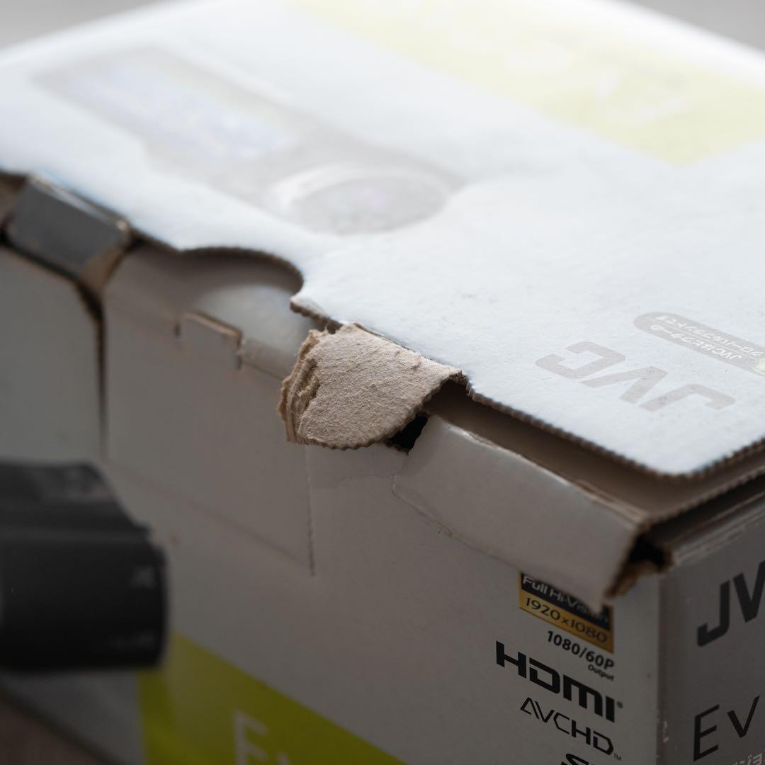 ビデオカメラ JVC Everio GZ-HM33-w