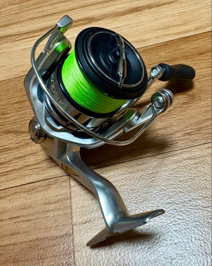 【リール】SHIMANO 19ストラディック 2500SHG 美品☆動作良好☆