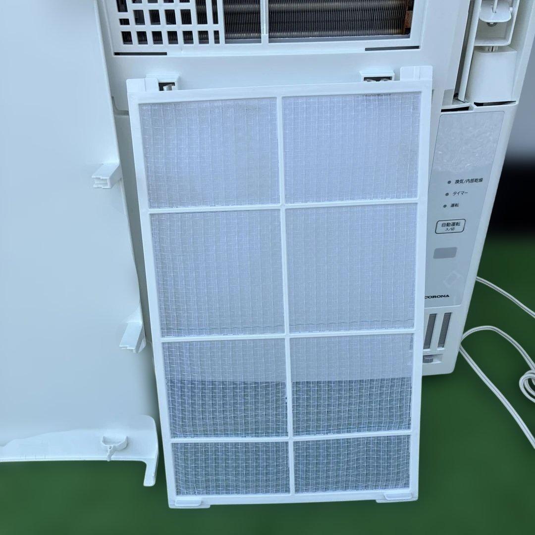 窓用エアコン コロナ 冷暖房除湿兼用 CWH-A1823R 美品　2023年製