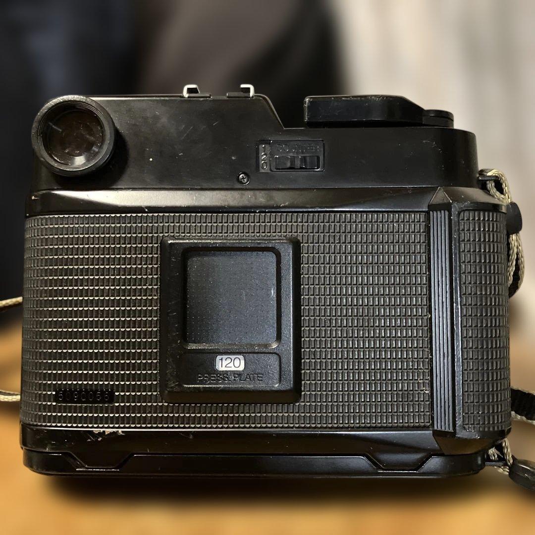 デジタルカメラ Fujifilm GS645W 45mm f5.6 (Film Tested)