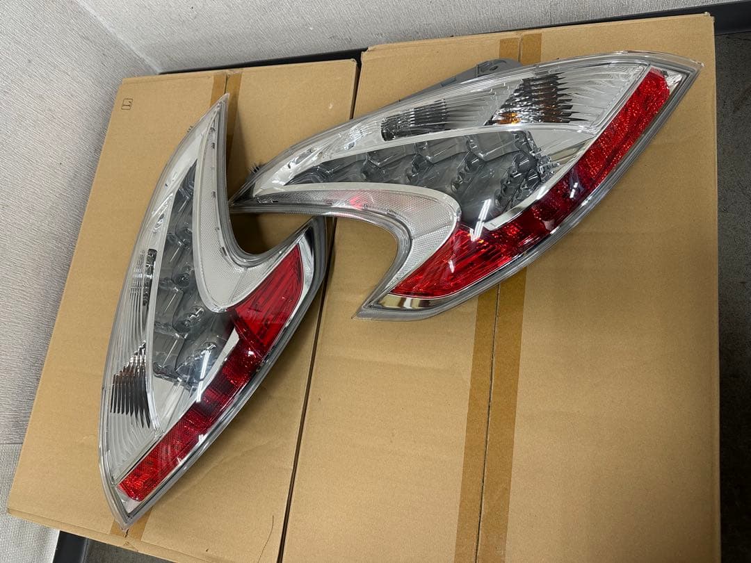 Z34 純正オプション　クリアテールレンズ　テールライト