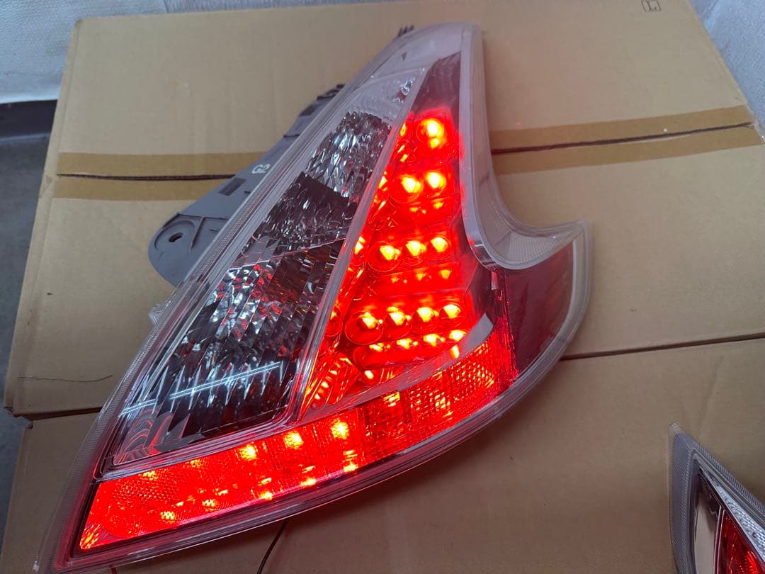 Z34 純正オプション　クリアテールレンズ　テールライト