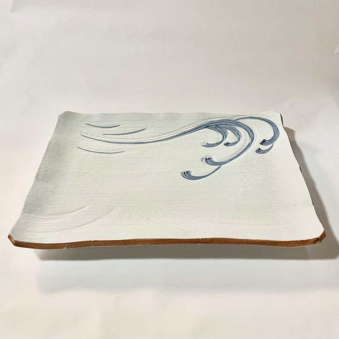 陶磁器　白地大波柄　長角大皿　盛り物皿