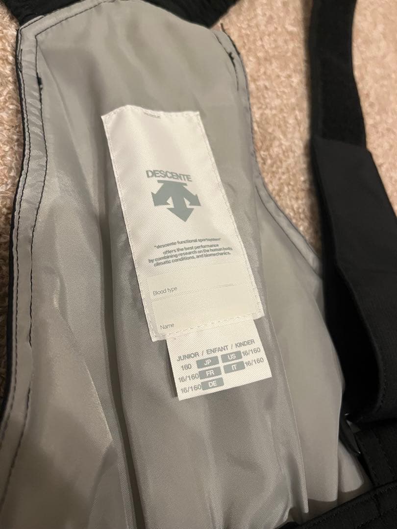 美品　DESCENTE デサント スキーウェア スノーボードウェア160