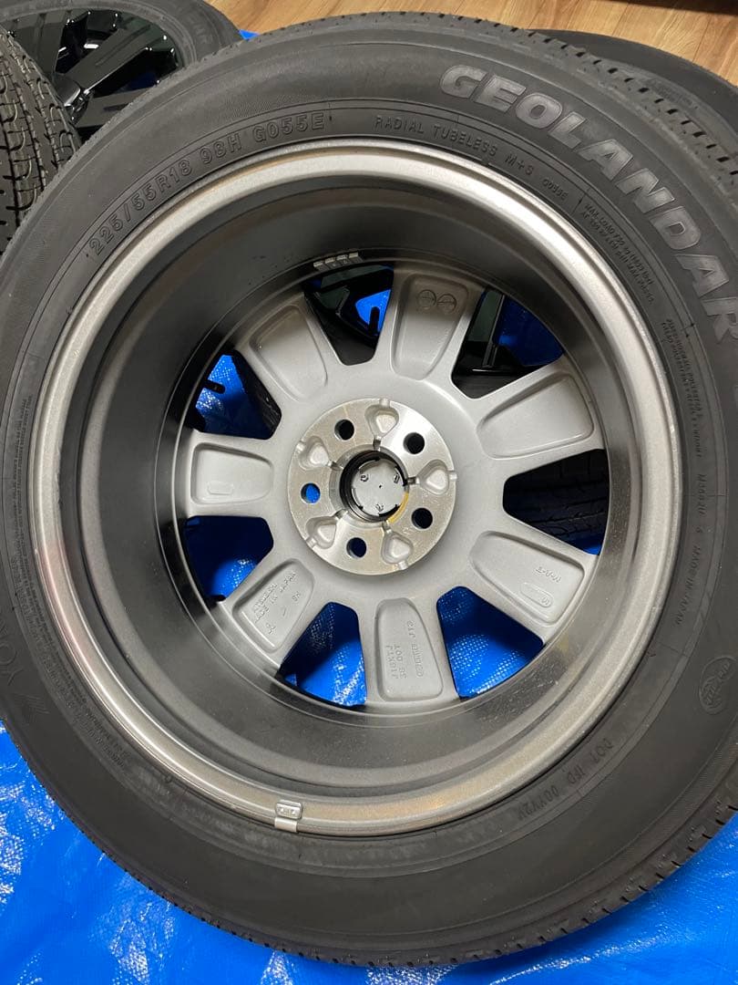 三菱デリカD5 シャモニー タイヤ ホイール【新車外し】1点ずつ出品　（2/4）