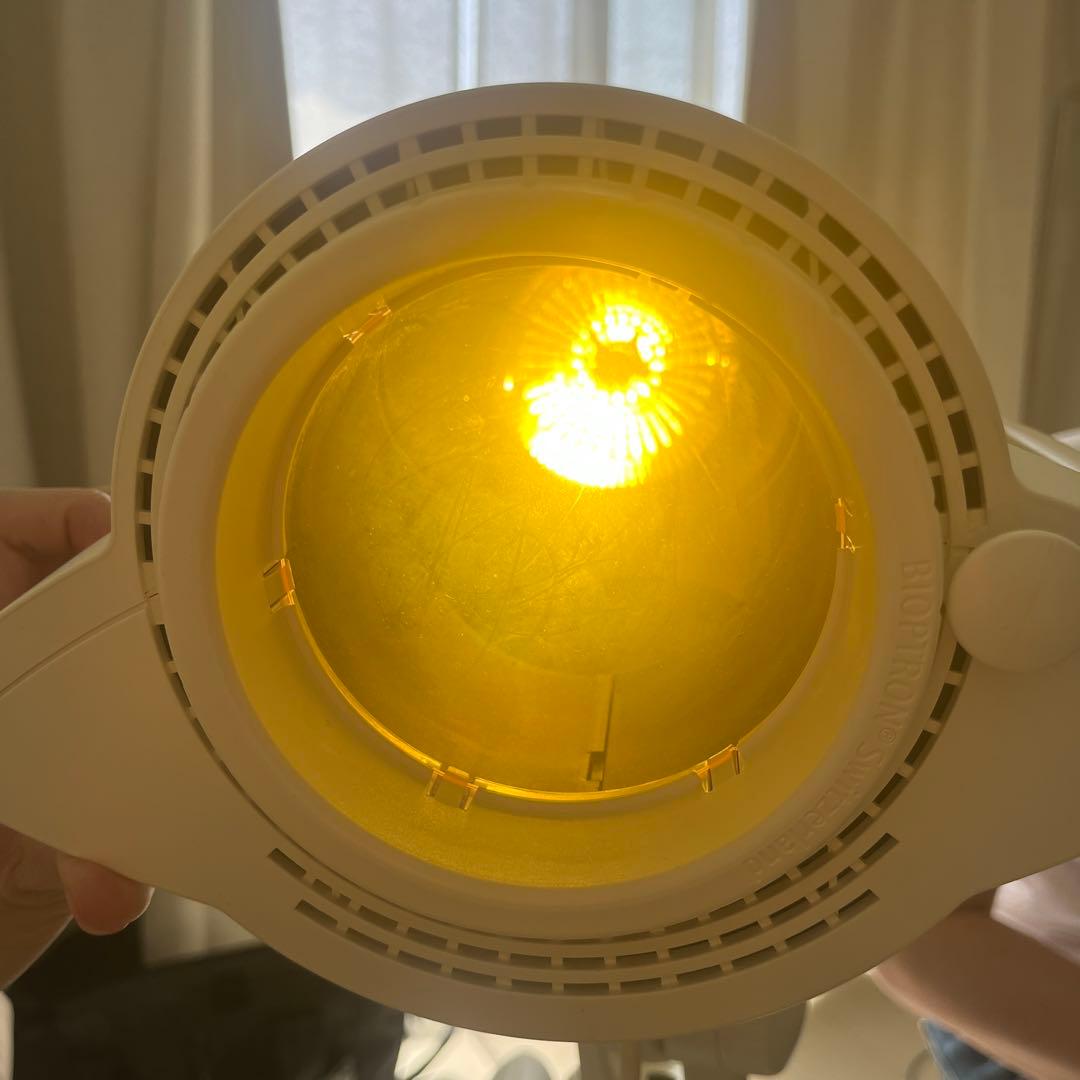 【アキ】バイオプトロン プロ1 光セラピー 美顔器 エステ