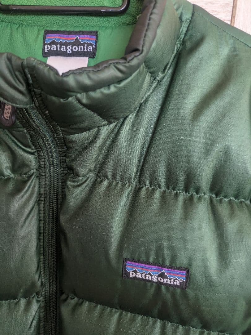 patagonia ダウンジャケット ダークグリーン