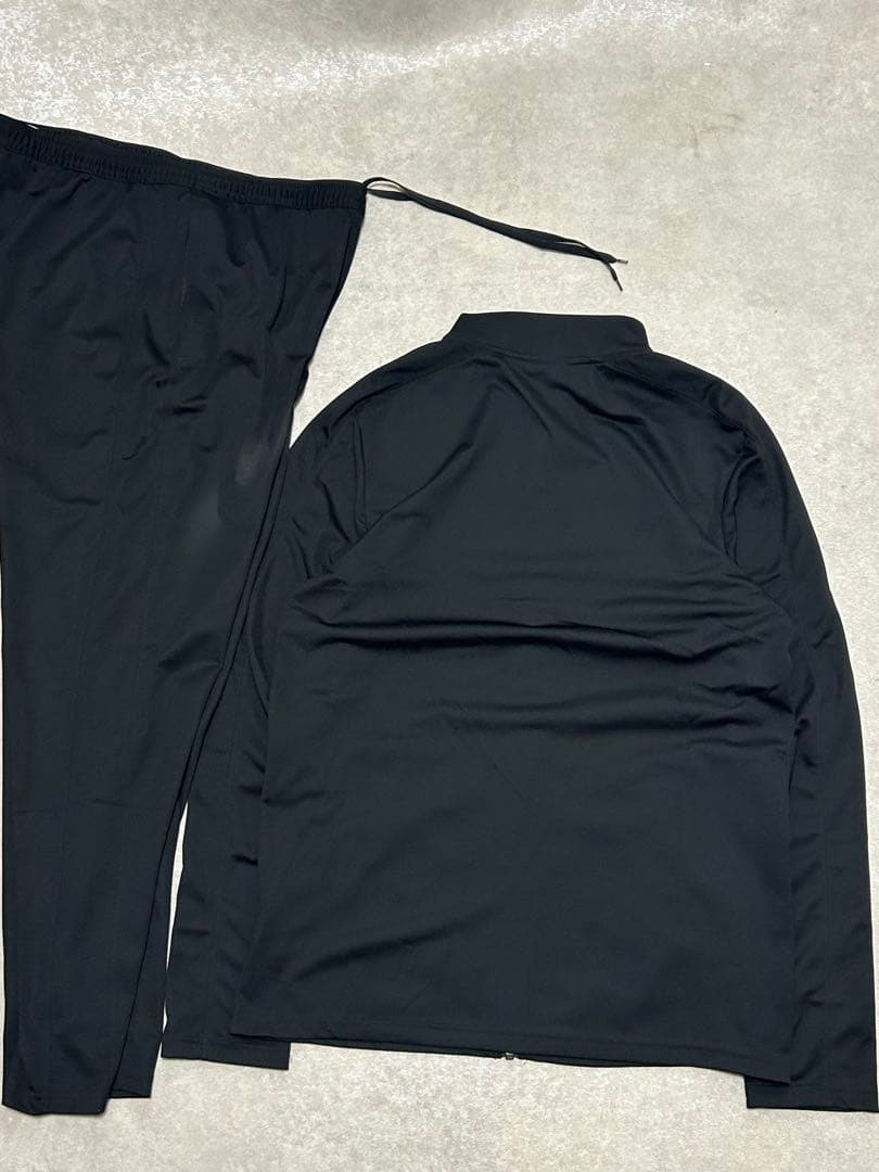 未使用 ナイキ　セットアップ　トラックスーツ　ジャージ　上下　ブラック XL