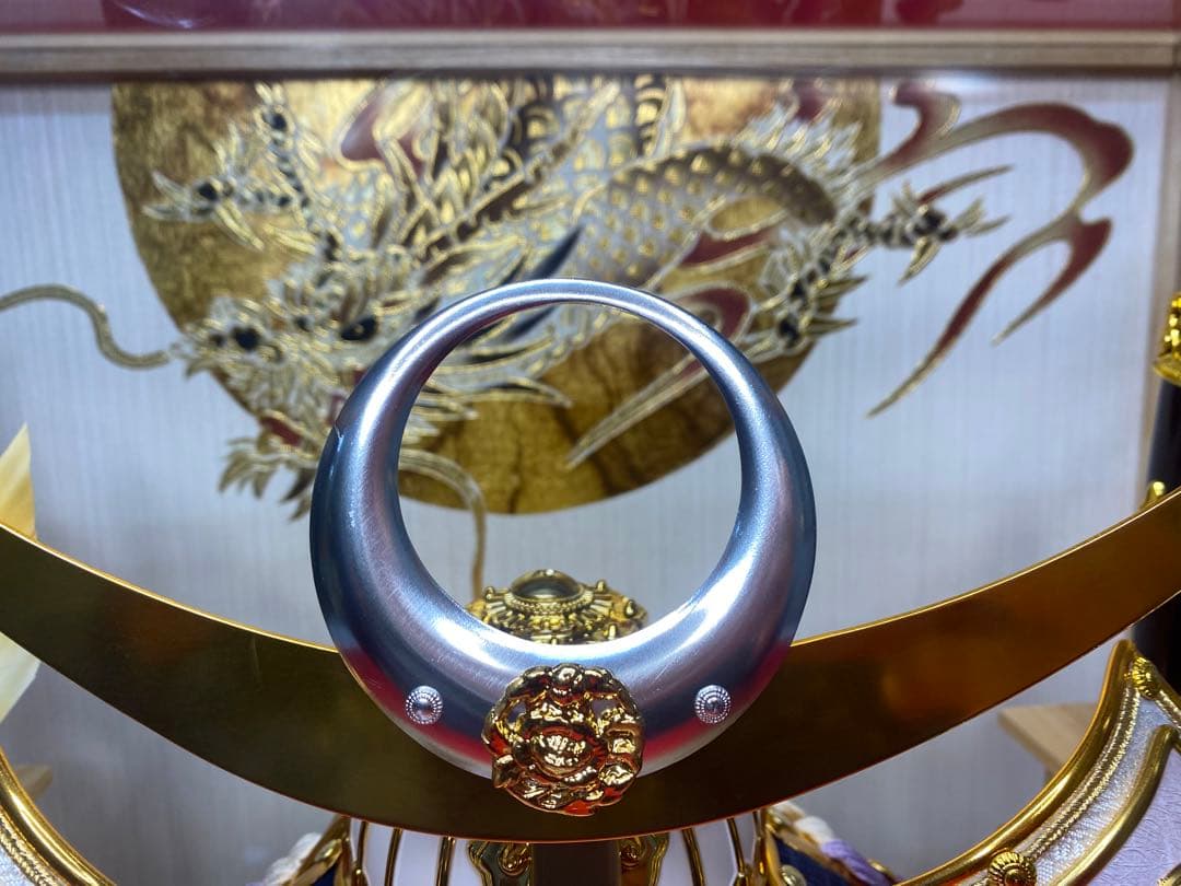 上杉謙信　東京久月　五月人形　兜飾り木目六角パノラマクリルケース入