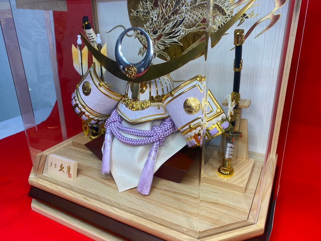 上杉謙信　東京久月　五月人形　兜飾り木目六角パノラマクリルケース入