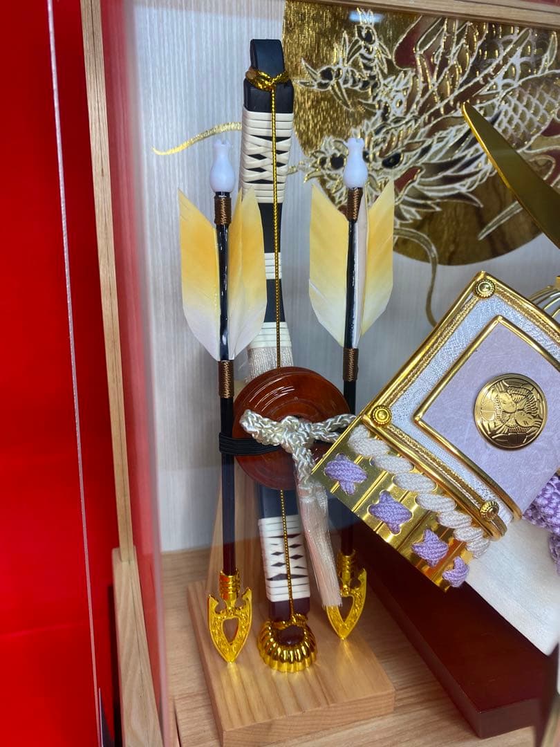 上杉謙信　東京久月　五月人形　兜飾り木目六角パノラマクリルケース入