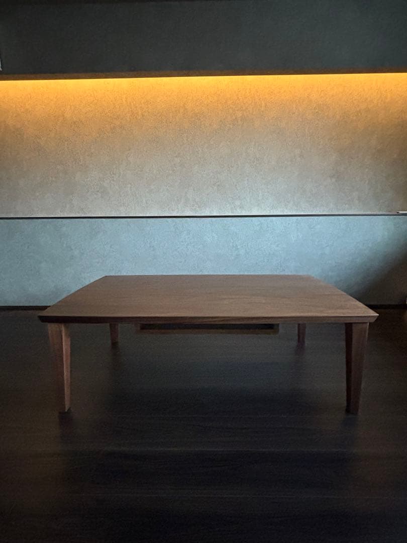 新品　家具蔵　KAGURA 無垢材　リビングテーブル　フレスコ