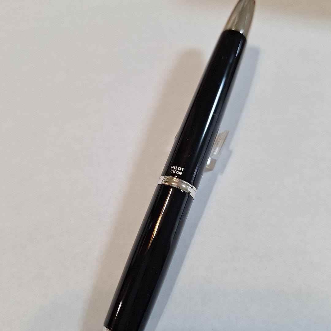 【新品未使用】キャップレス デシモ 極細 万年筆