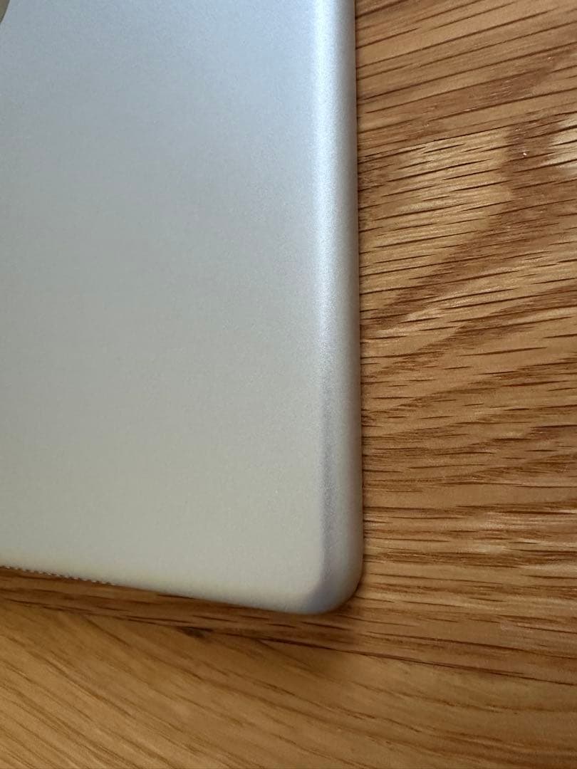 iPad 第７世代 32GB 本体