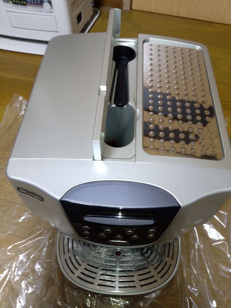 De'Longhi全自動エスプレッソマシン中古(動作確認済)