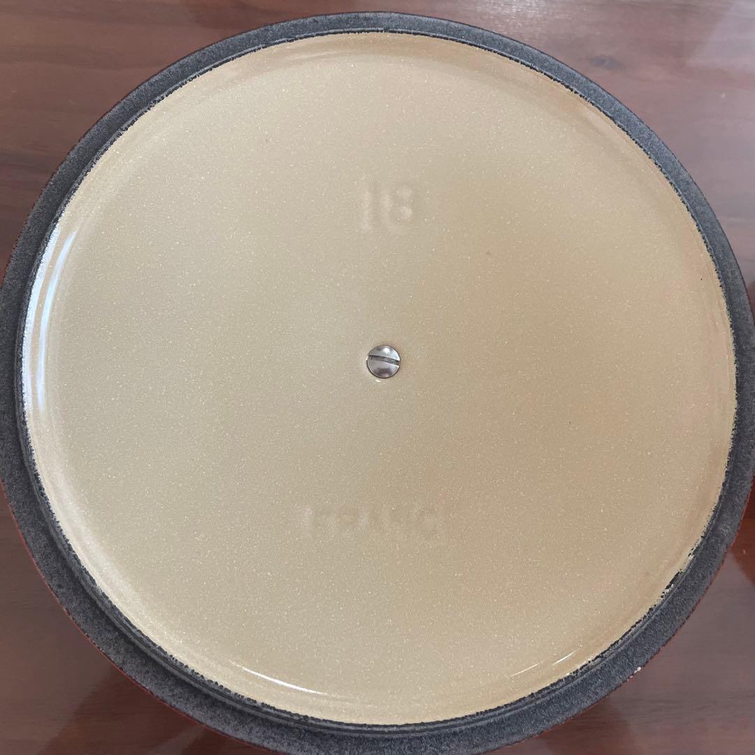 ☆美品☆ ルクルーゼ　ココットロンド　鍋　18cm