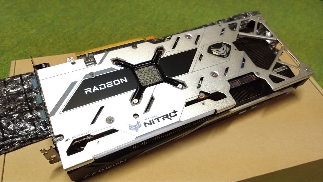 グラフィックボード・グラボ・ビデオカード Sapphire Nitro+ AMD Radeon RX 6700 XT
