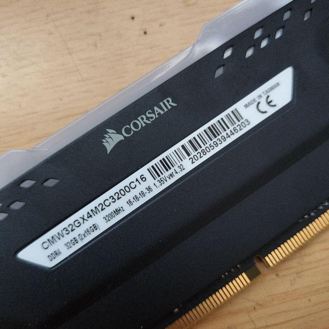 ま*び様 Corsair Vengeance RGB PRO DDR4 3200