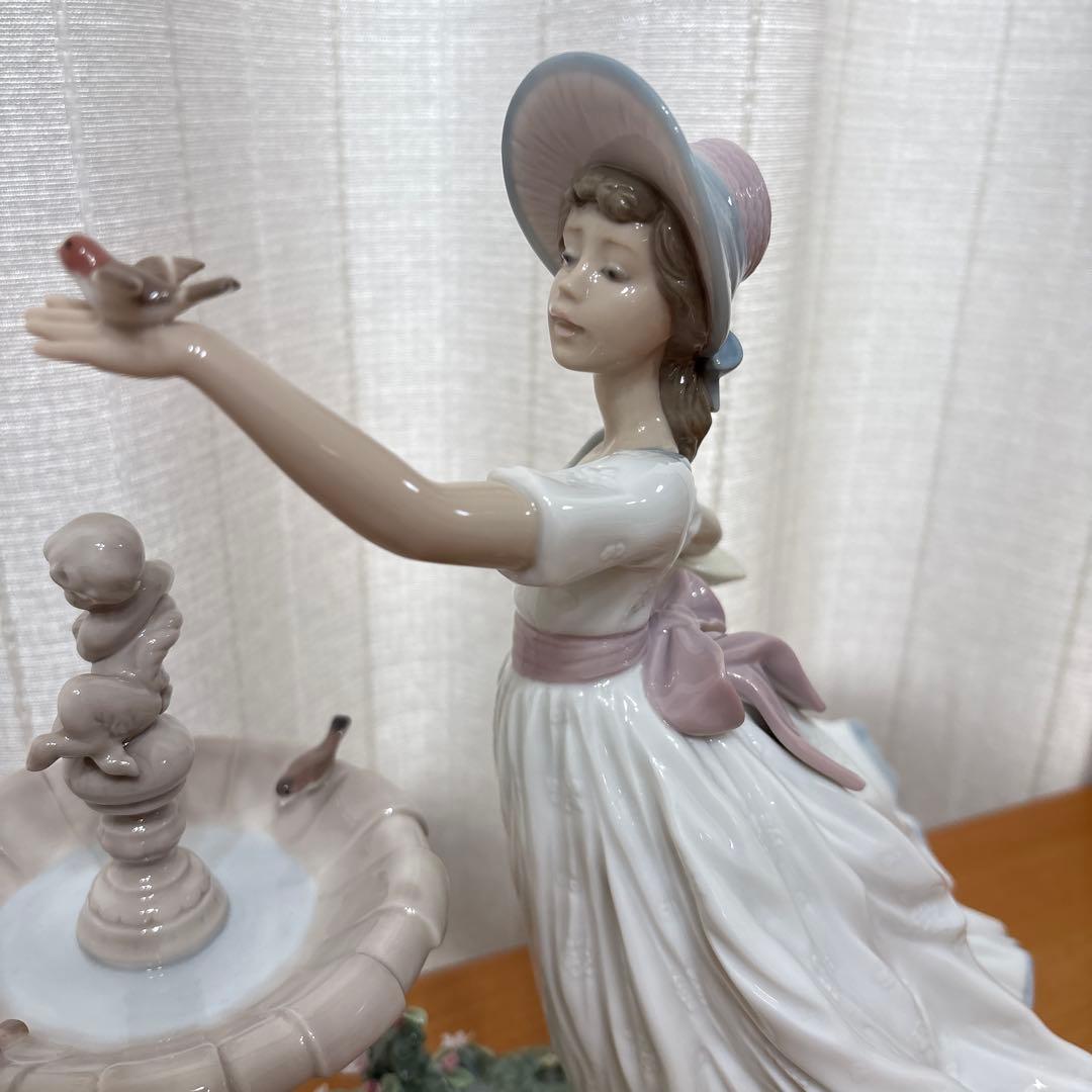 リヤドロLLADRO 「春を告げる小鳥たち」　 新品