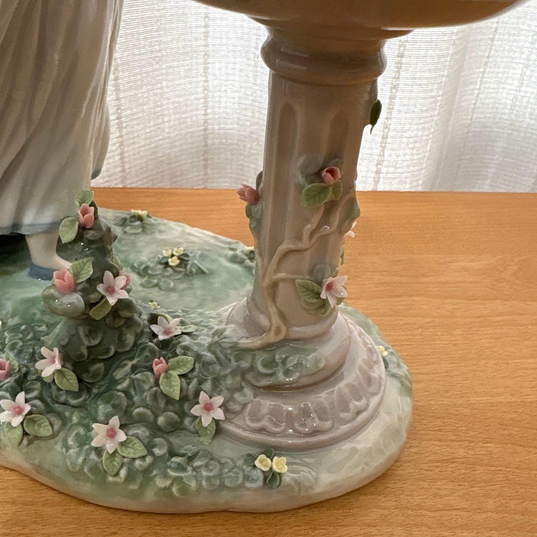 リヤドロLLADRO 「春を告げる小鳥たち」　 新品