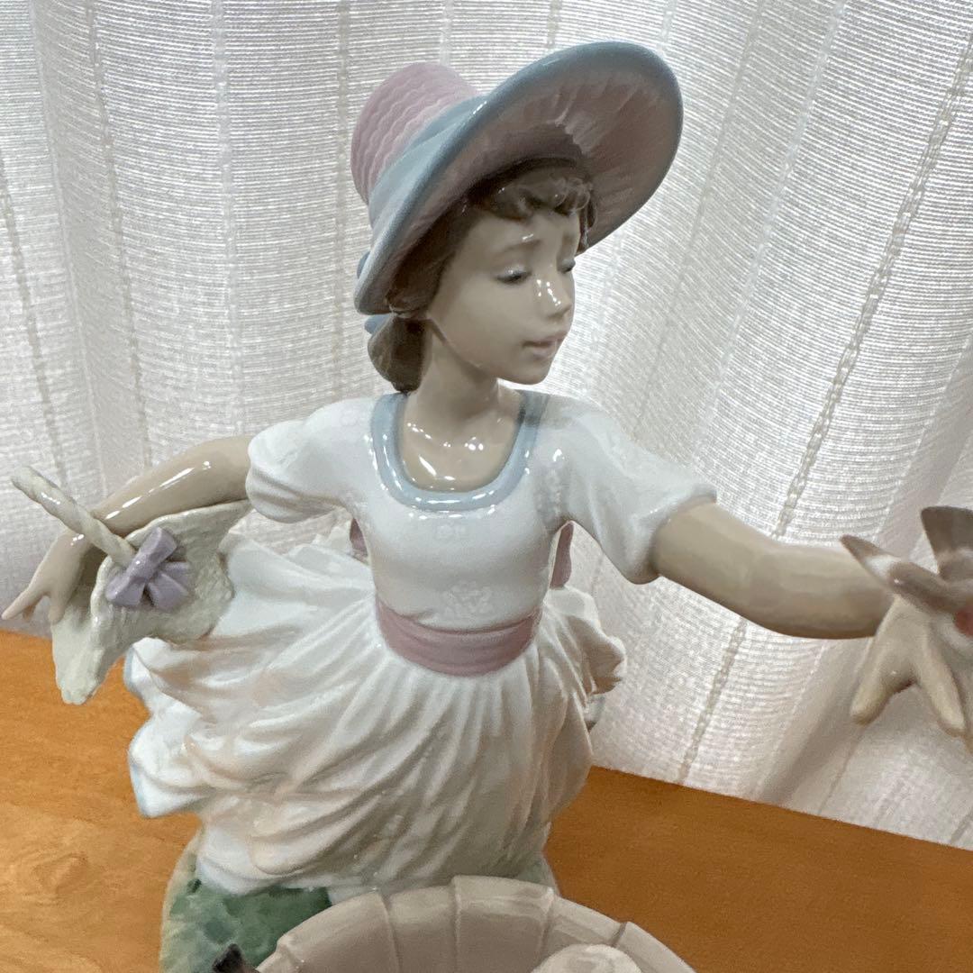 リヤドロLLADRO 「春を告げる小鳥たち」　 新品