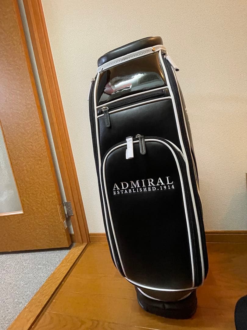 【即決可】ADMRIALキャディバッグ ブラック/ホワイト【定価44,000円】