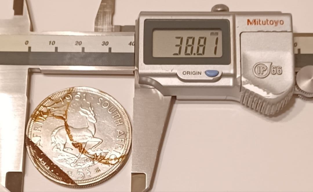 最大2m以上跳ね上がる能力、身体能力の高さと美しい姿\"スプリングボック\"の銀貨