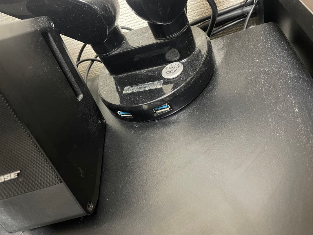 LG 24インチ　4K デュアルディスプレイ モニターアーム　USBポート付き