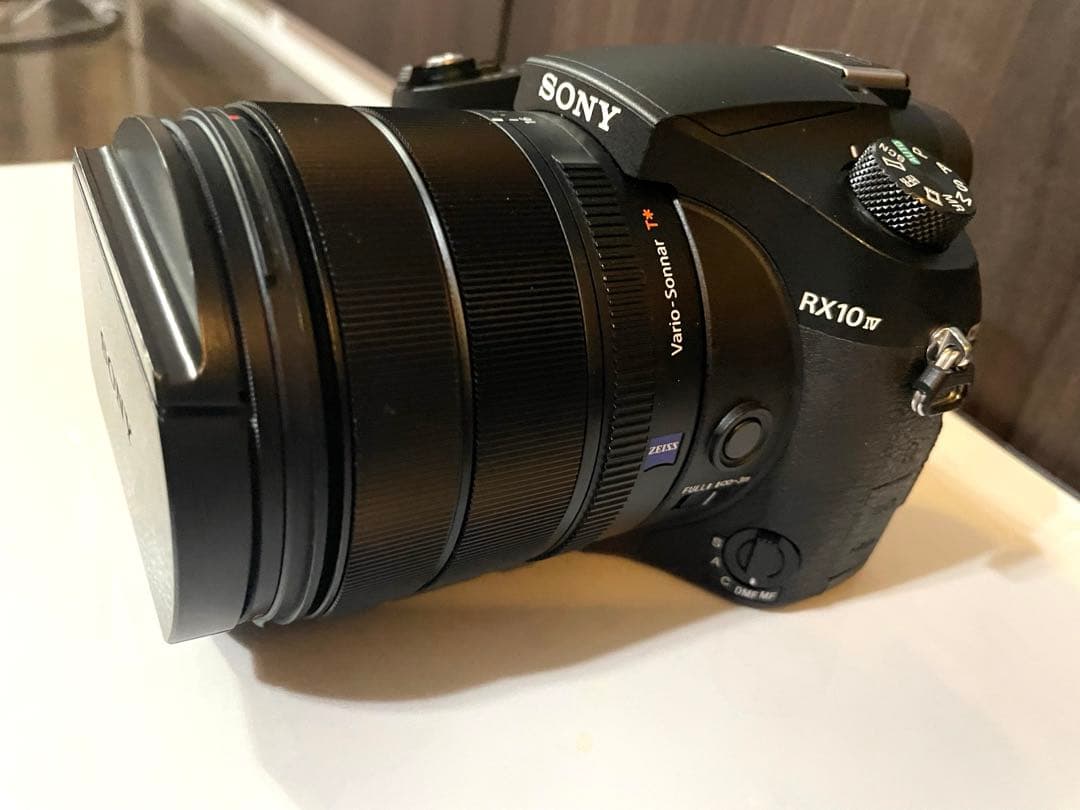ソニーSONY Cyber-shot RX10M4