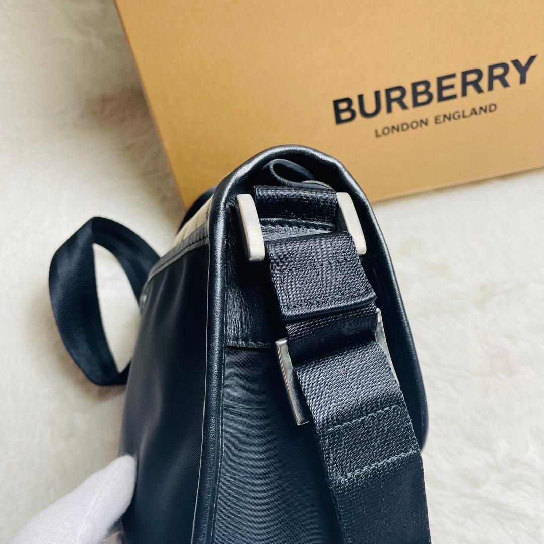未使用級　正規品　激レアBURBERRY BLACK LABELショルダーバッグ