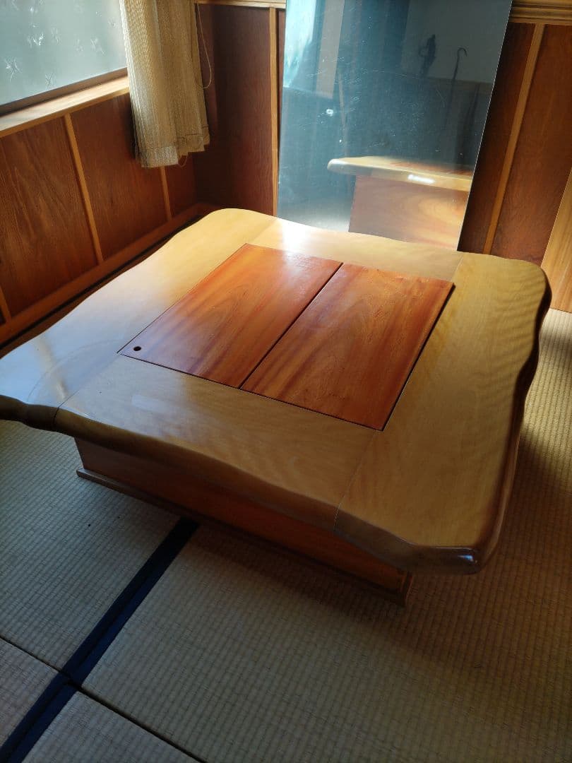 囲炉裏　桜の木