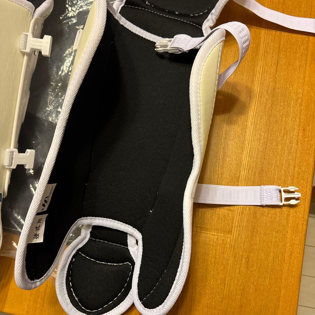 熱中対策 野球 ハタケヤマ 一般 硬式 キャッチャー 捕手用 レガース ホワイト