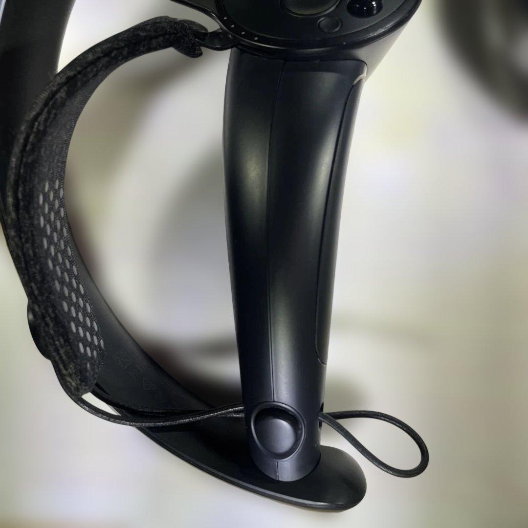 良い　valve indexコントローラー左右セット 動作確認済み　清掃済み