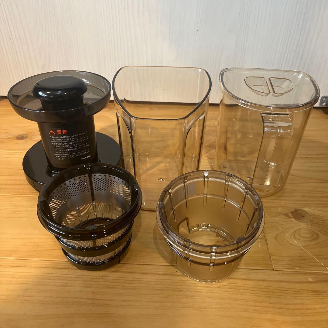 Hurom スロージューサー　H-AA-RBA17