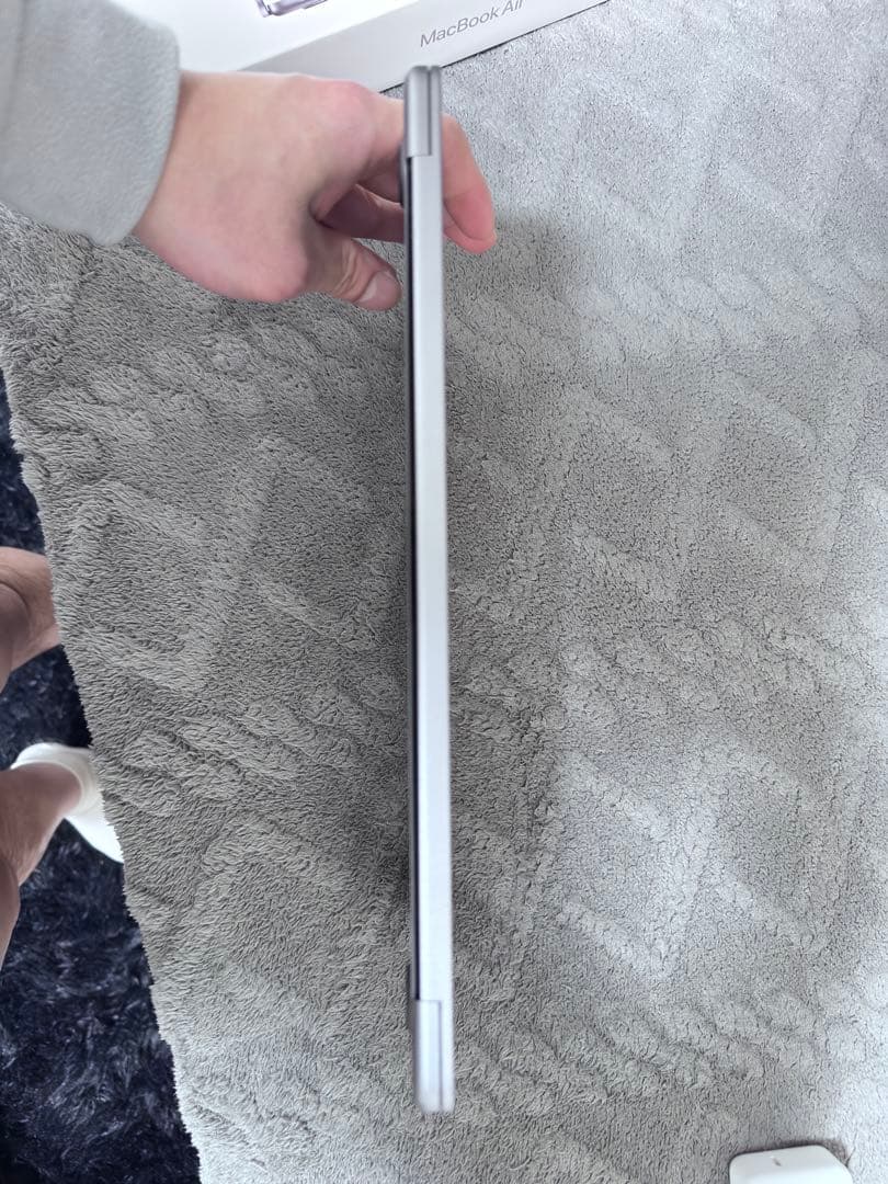 Apple MacBook Air 13.6インチ スペースグレー (M2)