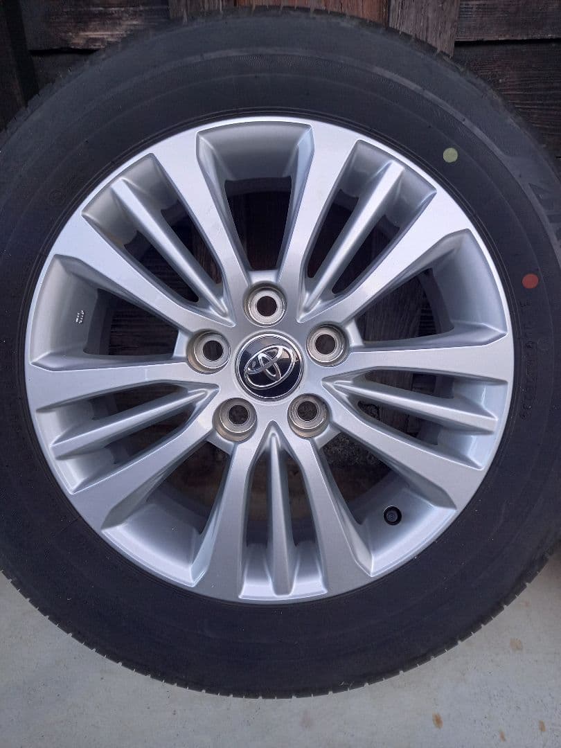 ゆきです！トヨタ 16インチ アルミホイールセット