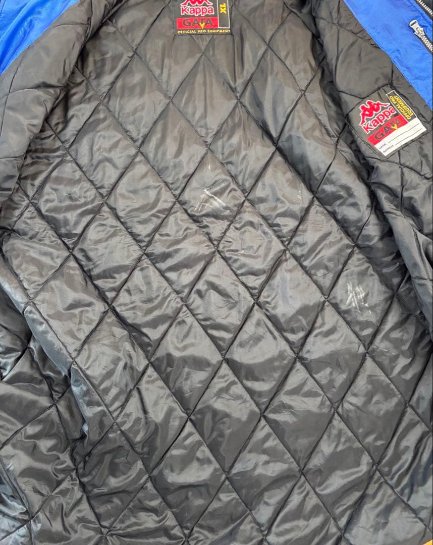 kappa カッパ JUVENTUS 刺繍ロゴ　中綿入り　ナイロンジャケット