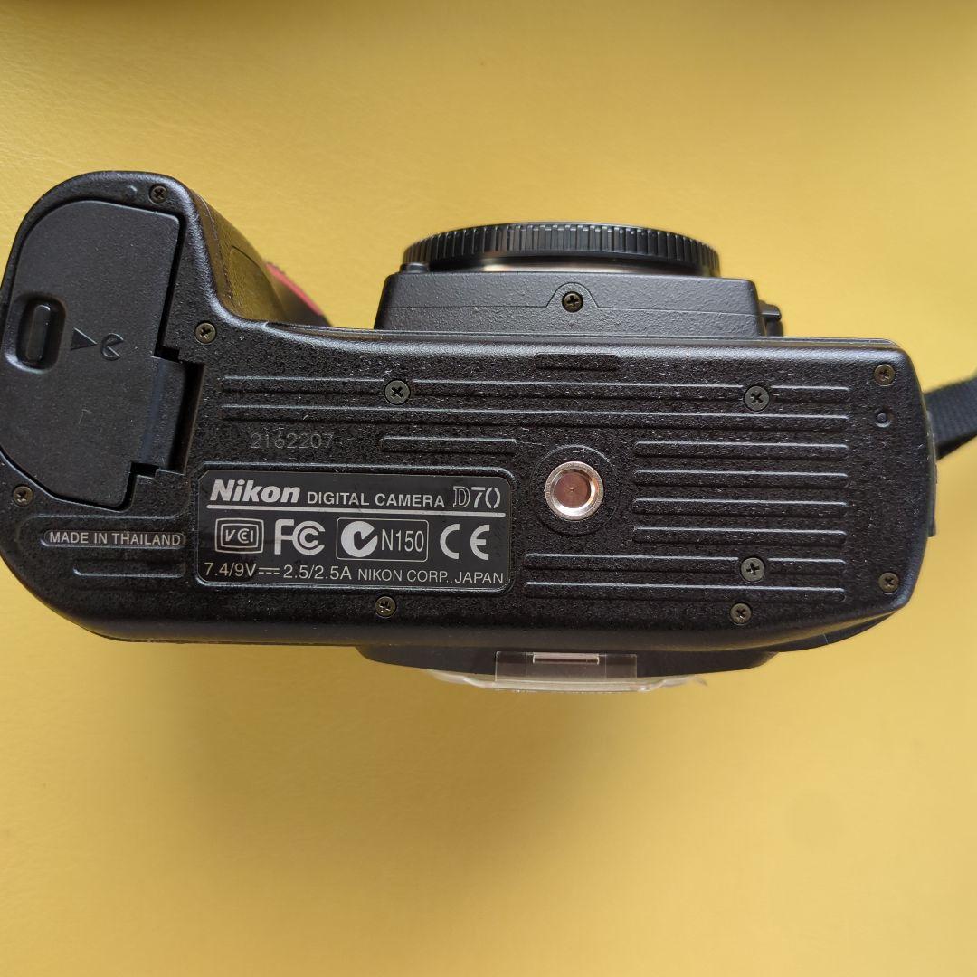 ニコン　デジタル一眼レフカメラ　Ｄ70+ズームセット+専用バッグ