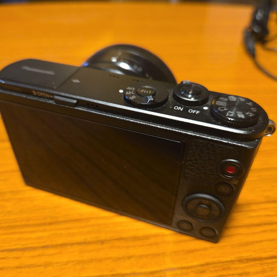 Panasonic LUMIX DMC-GM1ルミックスミラーレス一眼カメラ