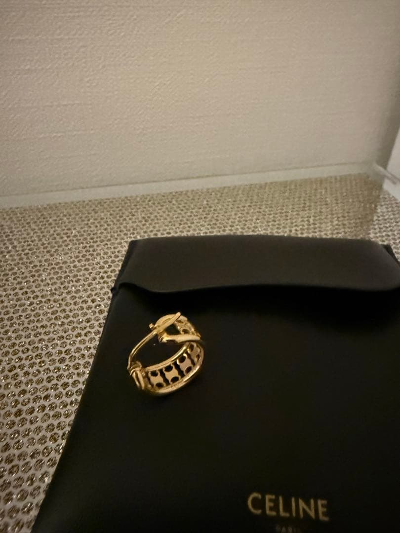 最終値下げします。 CELINE トリオンフ マルチフープピアス片耳