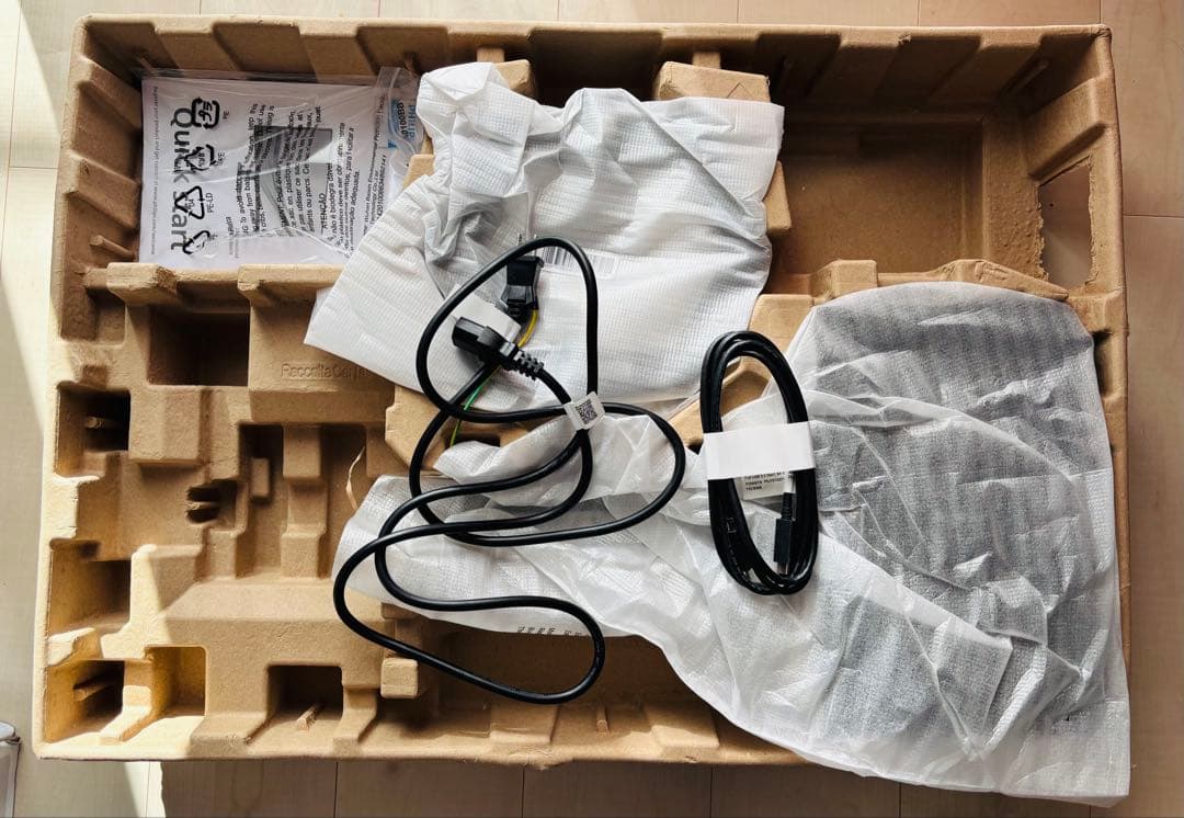 【美品】PHILIPS 液晶ディスプレイ 27型 27E1N5600AE/11