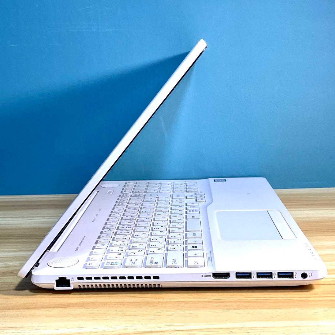 富士通 LIFEBOOK/Corei7/16GB/SSD512GB/ブルーレイ