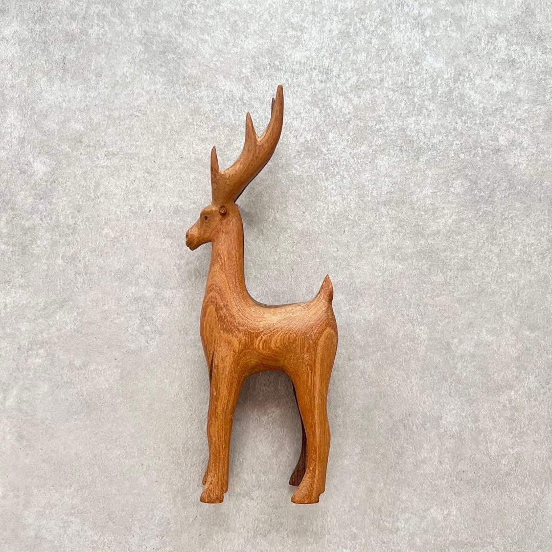 木製の鹿 置物