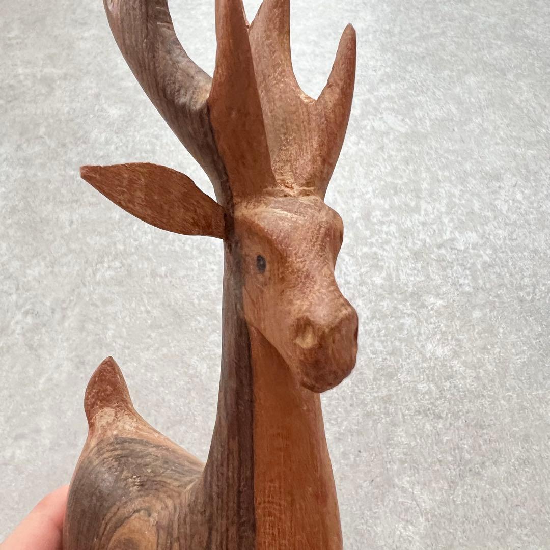 木製の鹿 置物